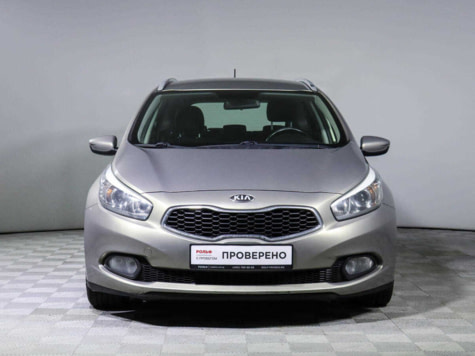 Автомобиль с пробегом Kia Ceed в городе Москва ДЦ - РОЛЬФ Северо-Запад Премиум