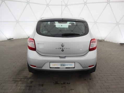 Автомобиль с пробегом Renault SANDERO в городе Орел ДЦ - Орёл