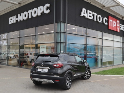 Автомобиль с пробегом Renault Kaptur в городе Симферополь ДЦ - Симферополь