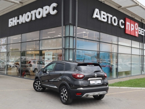 Автомобиль с пробегом Renault Kaptur в городе Симферополь ДЦ - Симферополь