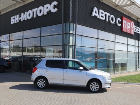 Автомобиль с пробегом ŠKODA Fabia в городе Симферополь ДЦ - Симферополь