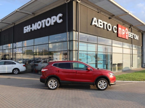 Автомобиль с пробегом Nissan Qashqai в городе Симферополь ДЦ - Симферополь