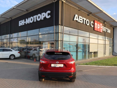 Автомобиль с пробегом Nissan Qashqai в городе Симферополь ДЦ - Симферополь