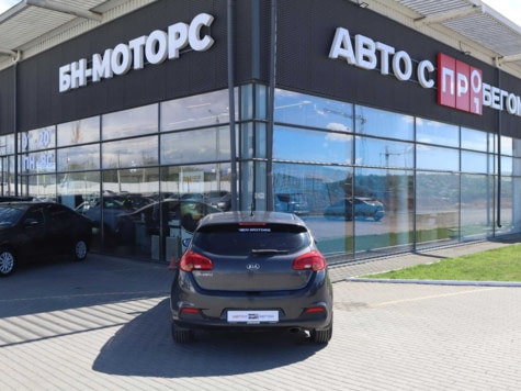 Автомобиль с пробегом Kia Ceed в городе Симферополь ДЦ - Симферополь