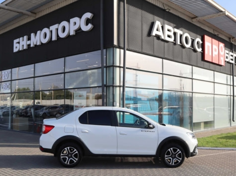 Автомобиль с пробегом Renault Logan в городе Симферополь ДЦ - Симферополь