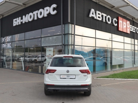 Автомобиль с пробегом Volkswagen Tiguan в городе Симферополь ДЦ - Симферополь