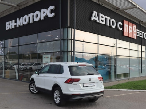 Автомобиль с пробегом Volkswagen Tiguan в городе Симферополь ДЦ - Симферополь