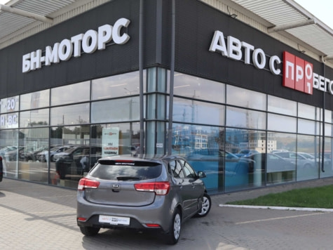 Автомобиль с пробегом Kia Rio в городе Симферополь ДЦ - Симферополь