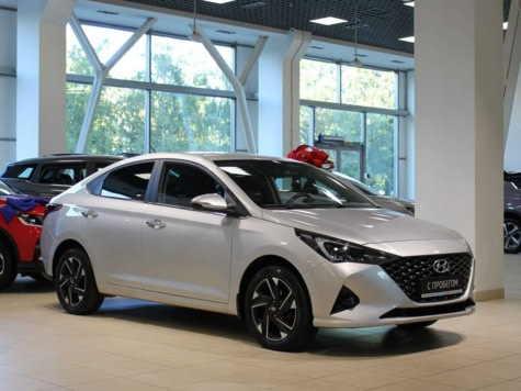 Автомобиль с пробегом Hyundai Solaris в городе Санкт-Петербург ДЦ - Экспо Кар