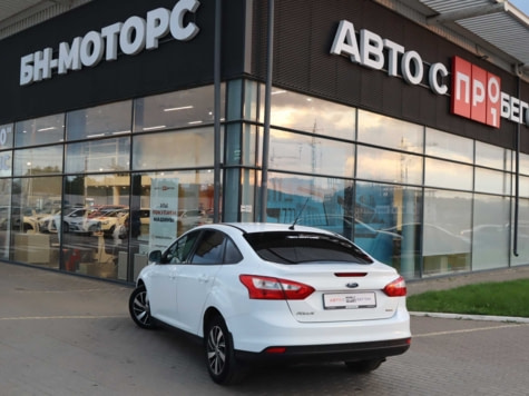 Автомобиль с пробегом FORD Focus в городе Симферополь ДЦ - Симферополь