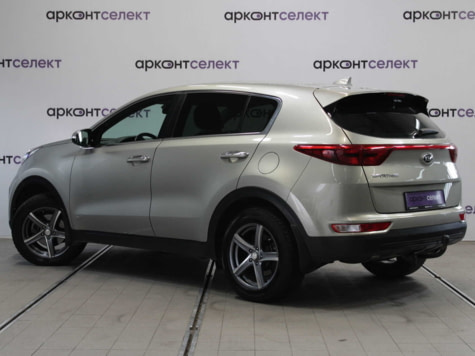 Автомобиль с пробегом Kia Sportage в городе Волгоград ДЦ - АРКОНТСЕЛЕКТ на Монолите