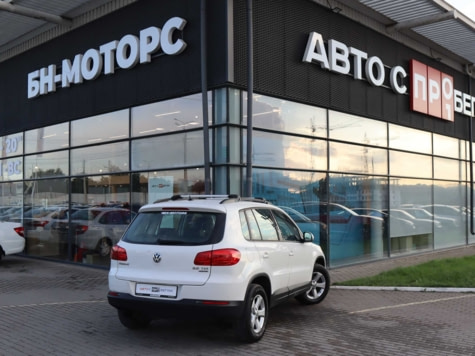 Автомобиль с пробегом Volkswagen Tiguan в городе Симферополь ДЦ - Симферополь