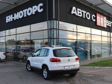 Автомобиль с пробегом Volkswagen Tiguan в городе Симферополь ДЦ - Симферополь