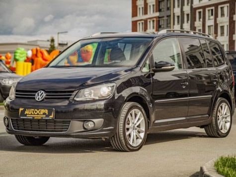 Автомобиль с пробегом Volkswagen Touran в городе Тюмень ДЦ - Центр по продаже автомобилей с пробегом АвтоКиПр