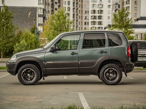 Автомобиль с пробегом Chevrolet Niva в городе Тюмень ДЦ - Центр по продаже автомобилей с пробегом АвтоКиПр