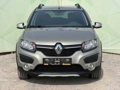 Автомобиль с пробегом Renault SANDERO в городе Оренбург ДЦ - Pioner AUTO Trade In Центр Оренбург