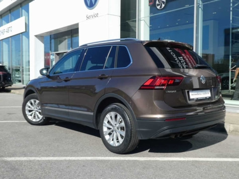 Автомобиль с пробегом Volkswagen Tiguan в городе Санкт-Петербург ДЦ - Неон-Авто