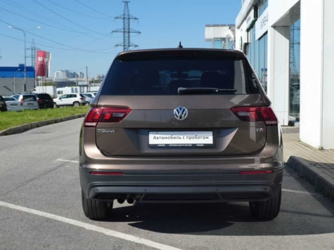 Автомобиль с пробегом Volkswagen Tiguan в городе Санкт-Петербург ДЦ - Неон-Авто