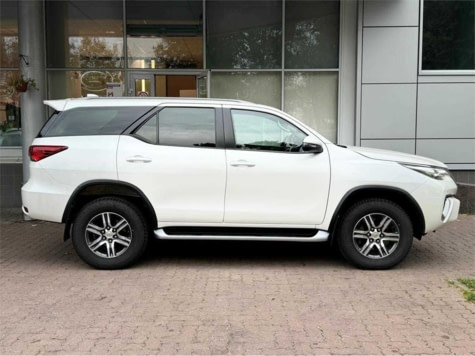 Автомобиль с пробегом Toyota Fortuner в городе Москва ДЦ - Тойота Центр Рублевский