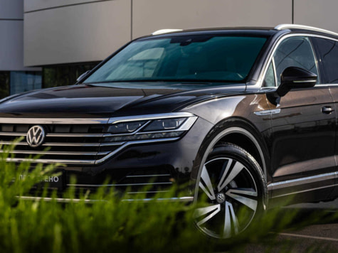 Автомобиль с пробегом Volkswagen Touareg в городе Санкт-Петербург ДЦ - РОЛЬФ Октябрьская