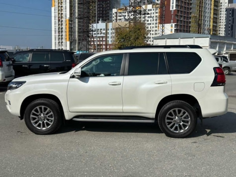 Автомобиль с пробегом Toyota Land Cruiser Prado в городе Екатеринбург ДЦ - Свободный склад USED (Тойота Центр Екатеринбург Запад / Тойота Центр Екатеринбург Запад (для СХ) / Лексус - Екатеринбург) (с пробегом)