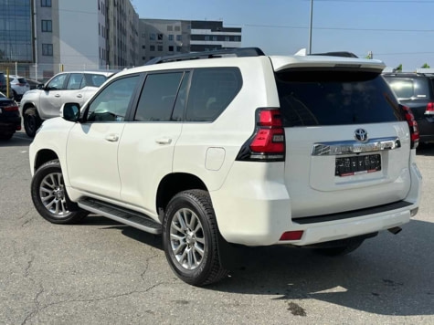 Автомобиль с пробегом Toyota Land Cruiser Prado в городе Екатеринбург ДЦ - Свободный склад USED (Тойота Центр Екатеринбург Запад / Тойота Центр Екатеринбург Запад (для СХ) / Лексус - Екатеринбург) (с пробегом)