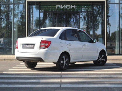 Автомобиль с пробегом LADA Granta в городе Брянск ДЦ - Крона-Авто, официальный дилер ŠKODA