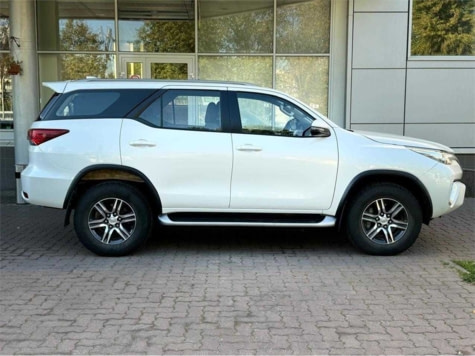 Автомобиль с пробегом Toyota Fortuner в городе Москва ДЦ - Тойота Центр Рублевский