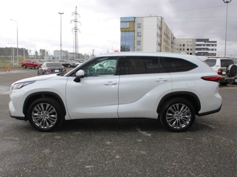 Автомобиль с пробегом Toyota Highlander в городе Екатеринбург ДЦ - Свободный склад USED (Тойота Центр Екатеринбург Запад / Тойота Центр Екатеринбург Запад (для СХ) / Лексус - Екатеринбург) (с пробегом)