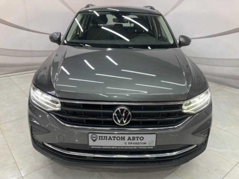 Автомобиль с пробегом Volkswagen Tiguan в городе Воронеж ДЦ - Платон Авто