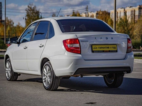 Автомобиль с пробегом LADA Granta в городе Тюмень ДЦ - Центр по продаже автомобилей с пробегом АвтоКиПр