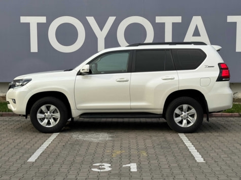 Автомобиль с пробегом Toyota Land Cruiser Prado в городе Алматы ДЦ - Тойота Центр Алматы