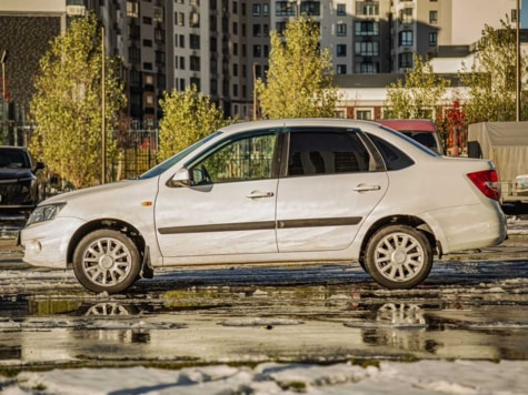 Автомобиль с пробегом LADA Granta в городе Тюмень ДЦ - Центр по продаже автомобилей с пробегом АвтоКиПр