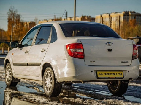 Автомобиль с пробегом LADA Granta в городе Тюмень ДЦ - Центр по продаже автомобилей с пробегом АвтоКиПр