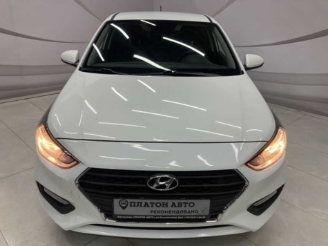 Автомобиль с пробегом Hyundai Solaris в городе Воронеж ДЦ - Платон Авто