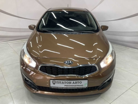 Автомобиль с пробегом Kia Ceed в городе Воронеж ДЦ - Платон Авто