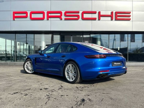 Автомобиль с пробегом Porsche Panamera в городе Пермь ДЦ - VERRA Premium - центр премиальных автомобилей