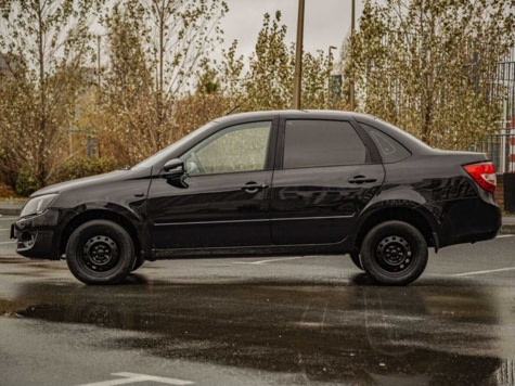 Автомобиль с пробегом LADA Granta в городе Тюмень ДЦ - Центр по продаже автомобилей с пробегом АвтоКиПр