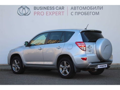 Автомобиль с пробегом Toyota RAV4 в городе Краснодар ДЦ - Тойота Центр Кубань