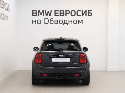 Автомобиль с пробегом MINI Hatch в городе Санкт-Петербург ДЦ - Евросиб (BMW)