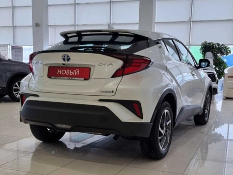 Автомобиль с пробегом Toyota C-HR в городе Омск ДЦ - Свободный склад USED (Тойота Центр Омск / Лексус - Омск / OMODA Автоплюс / JAECOO Автоплюс) (с пробегом)