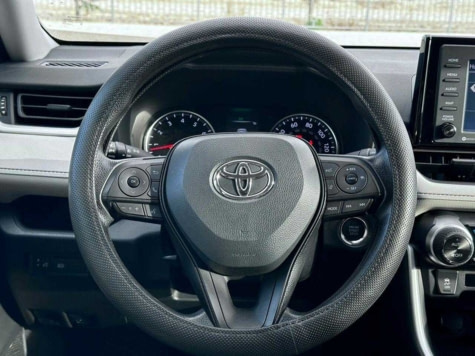 Автомобиль с пробегом Toyota RAV4 в городе Актау ДЦ - Тойота Центр Актау