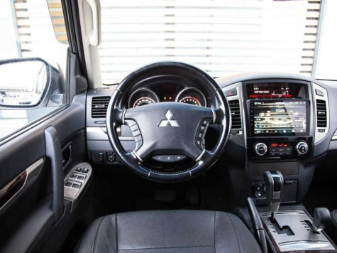 Автомобиль с пробегом Mitsubishi Pajero в городе Алматы ДЦ - Тойота Сити