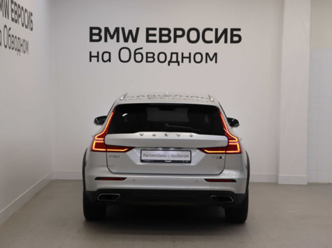 Автомобиль с пробегом Volvo V60 Cross Country в городе Санкт-Петербург ДЦ - Евросиб (BMW)