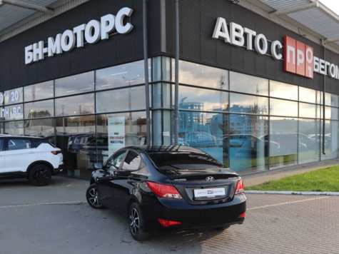 Автомобиль с пробегом Hyundai Solaris в городе Симферополь ДЦ - Симферополь