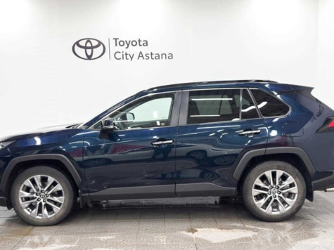 Автомобиль с пробегом Toyota RAV4 в городе Астана ДЦ - Тойота Сити Астана