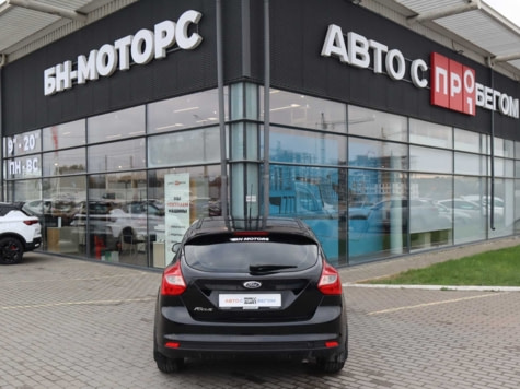 Автомобиль с пробегом FORD Focus в городе Симферополь ДЦ - Симферополь