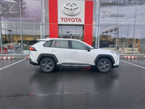 Автомобиль с пробегом Toyota RAV4 в городе Калининград ДЦ - Тойота Центр Калининград