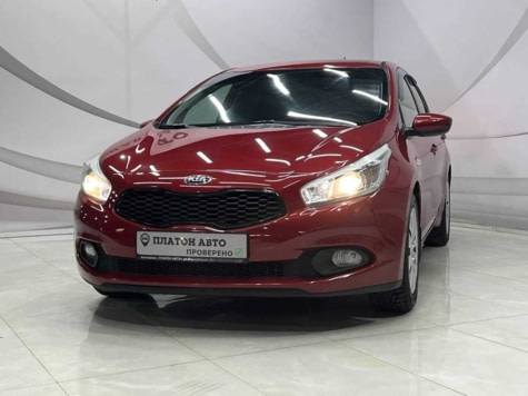 Автомобиль с пробегом Kia Ceed в городе Воронеж ДЦ - Платон Авто