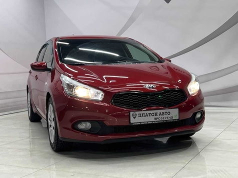 Автомобиль с пробегом Kia Ceed в городе Воронеж ДЦ - Платон Авто